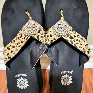 VINTAGE LEOPARD EMBELLISHED YELLOW BOX FLIP FLOPS